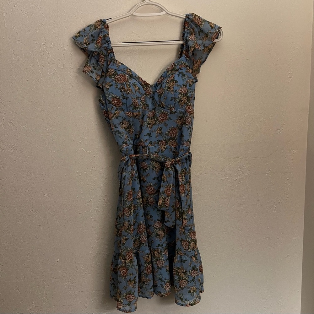 Juniors Lily Rose Flutter Sleeve Molded Cup Skater Dress